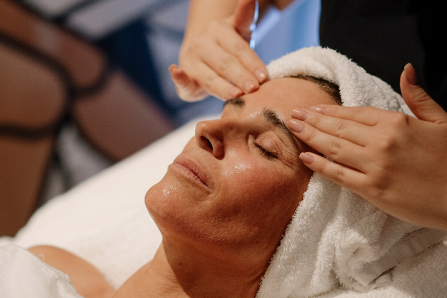 Octobre Rose - Soin solidaire au Spa Molitor by Clarins